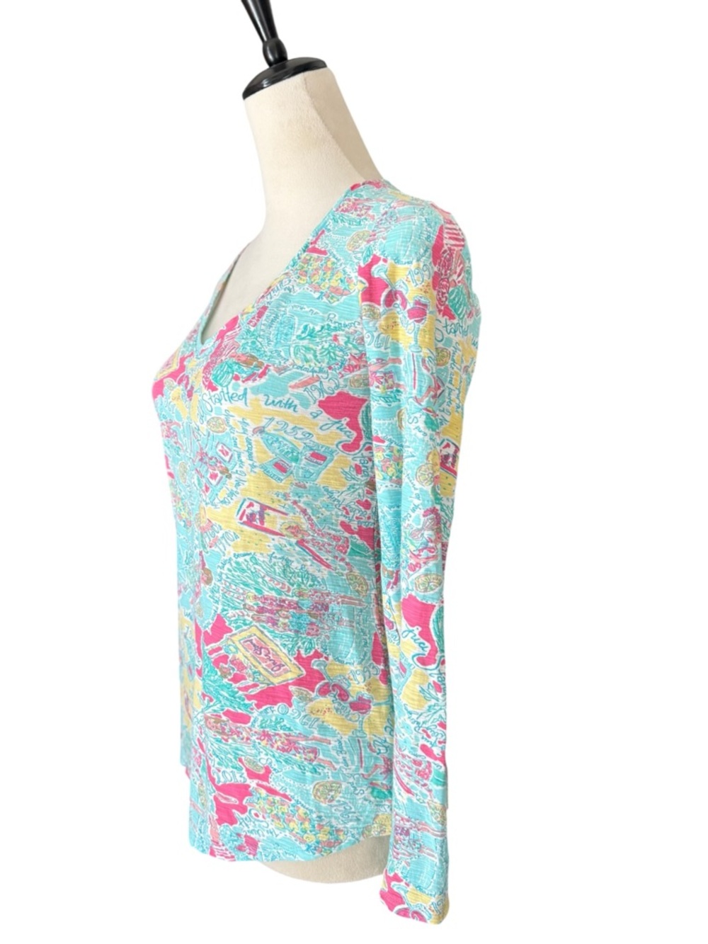 Lilly‎ Pulitzer “In The Beginning” Printed V-Neck Long Sleeve Top – Size Medium - Picture 3 of 12